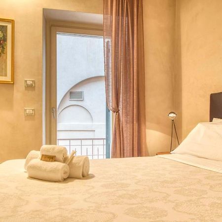 Apartmentsarena - Suite Mercatorum - Piazza Erbe Verona Eksteriør billede