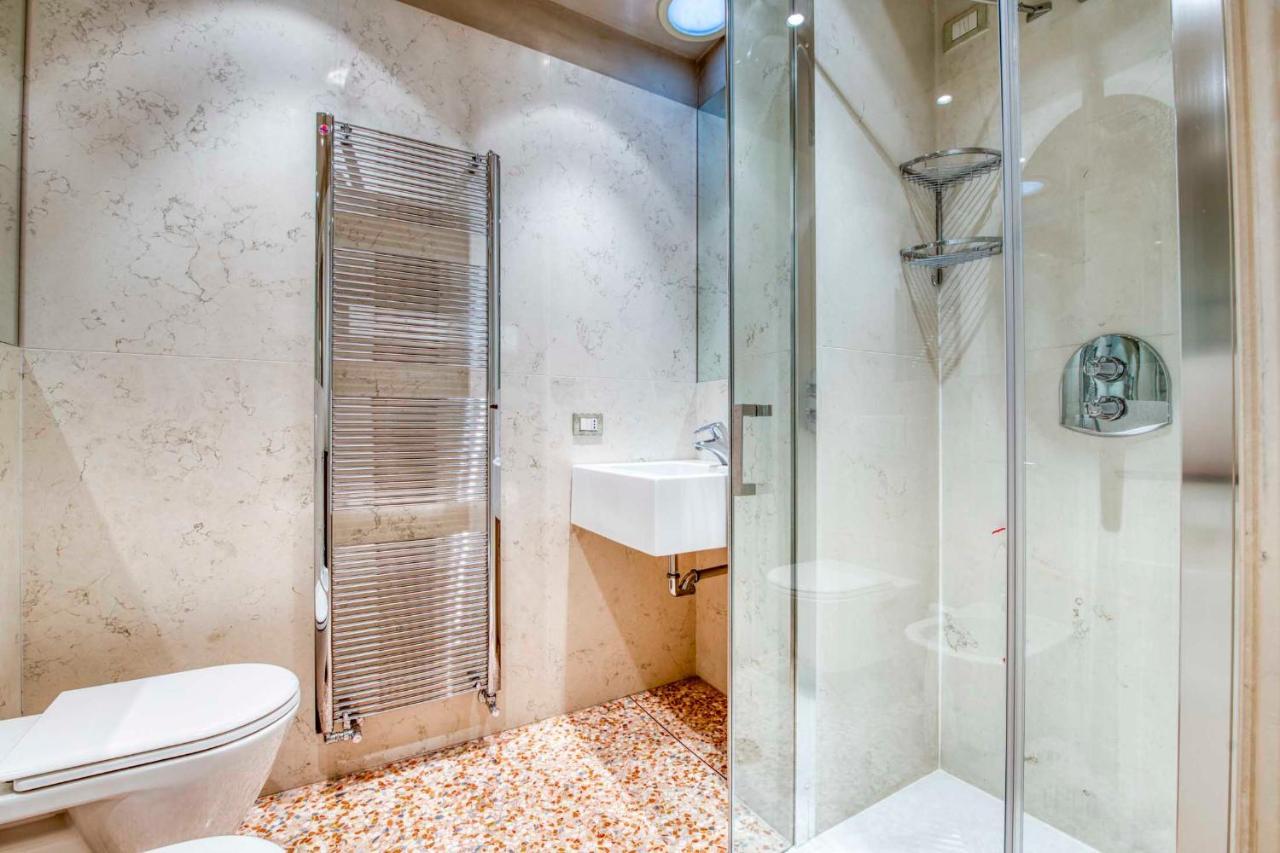 Apartmentsarena - Suite Mercatorum - Piazza Erbe Verona Eksteriør billede
