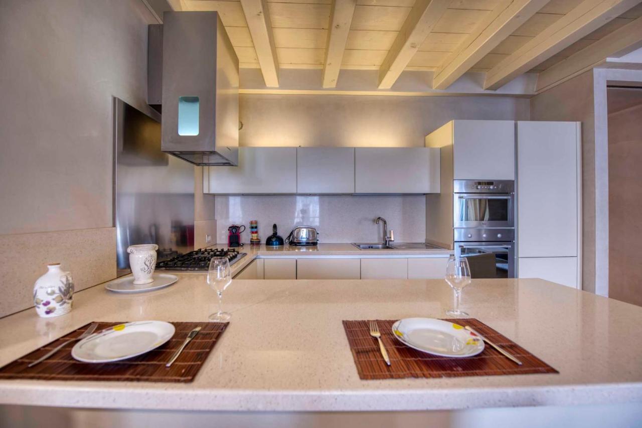 Apartmentsarena - Suite Mercatorum - Piazza Erbe Verona Eksteriør billede