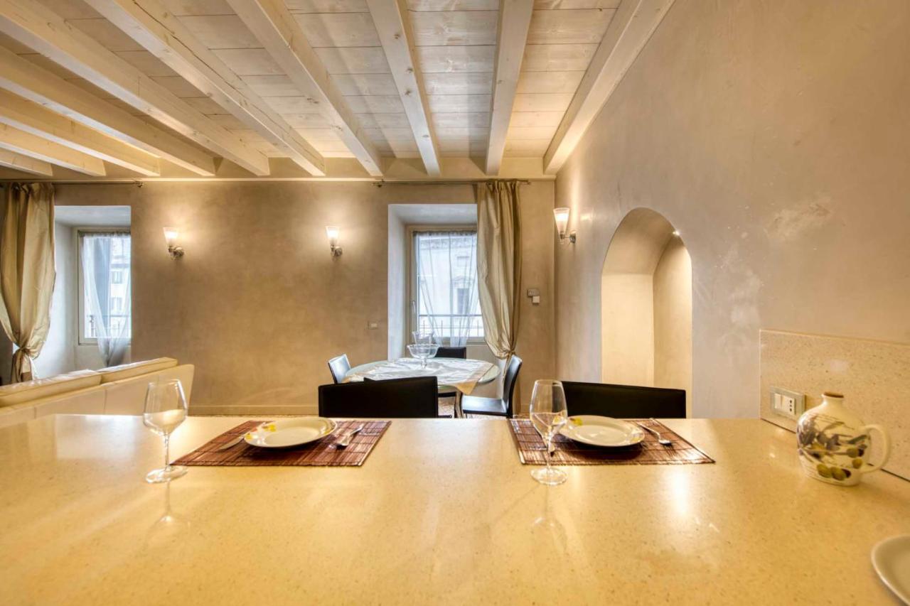 Apartmentsarena - Suite Mercatorum - Piazza Erbe Verona Eksteriør billede