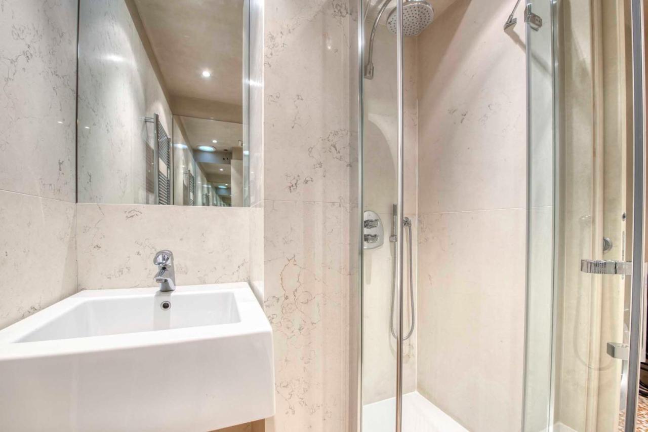 Apartmentsarena - Suite Mercatorum - Piazza Erbe Verona Eksteriør billede