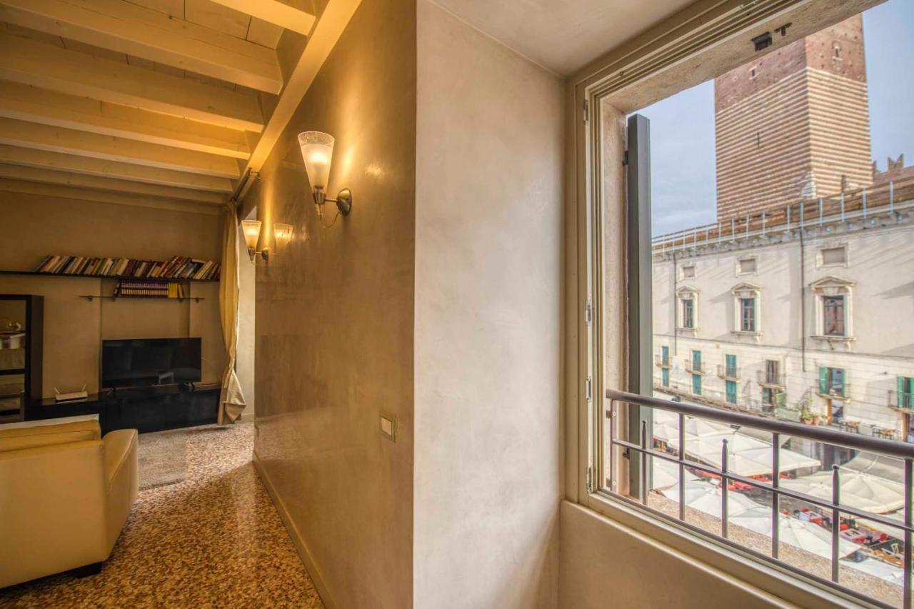 Apartmentsarena - Suite Mercatorum - Piazza Erbe Verona Eksteriør billede