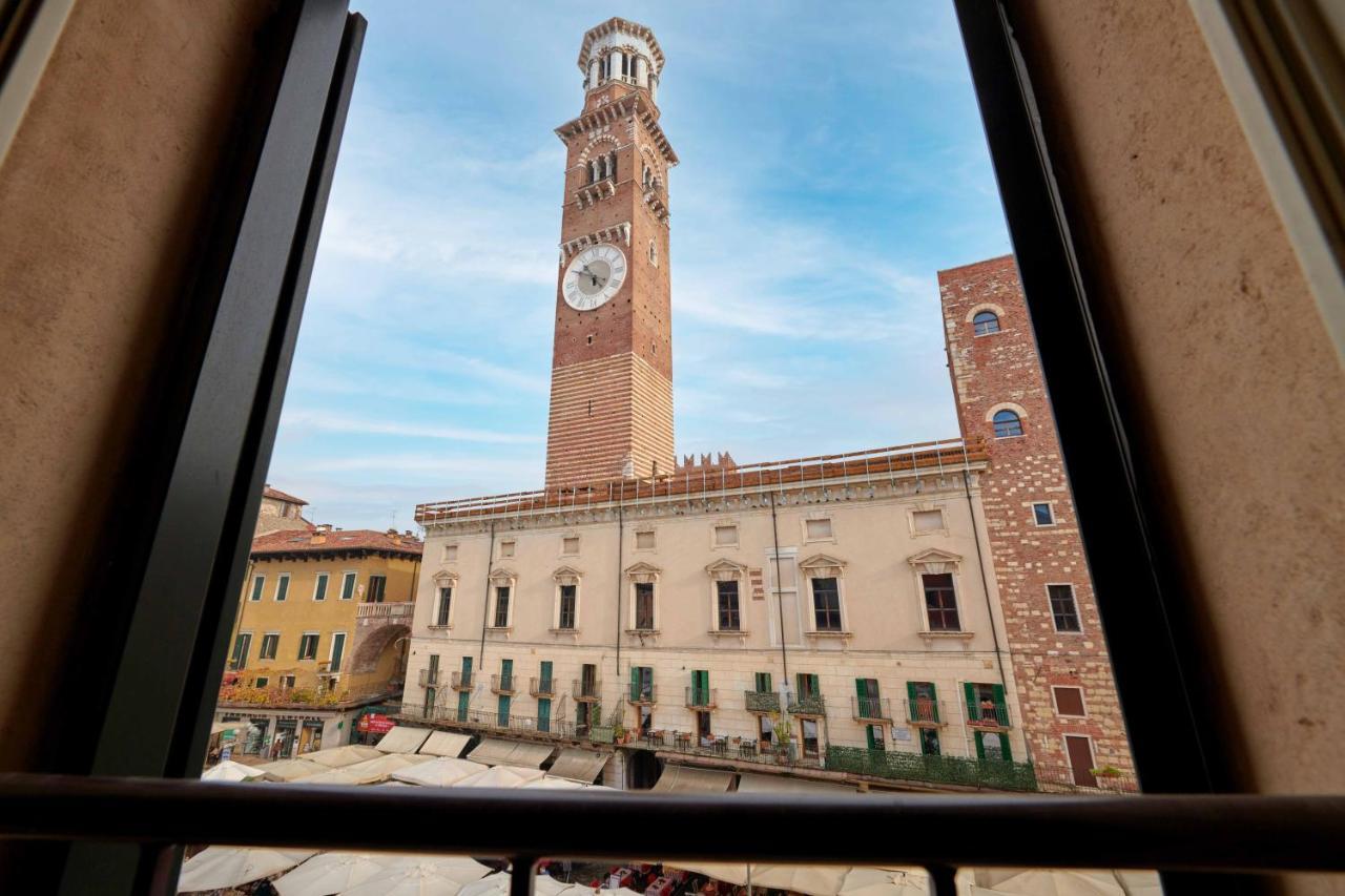 Apartmentsarena - Suite Mercatorum - Piazza Erbe Verona Eksteriør billede